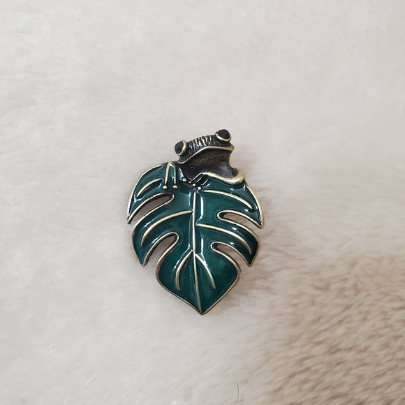 Brooch - Picture 3 of 4